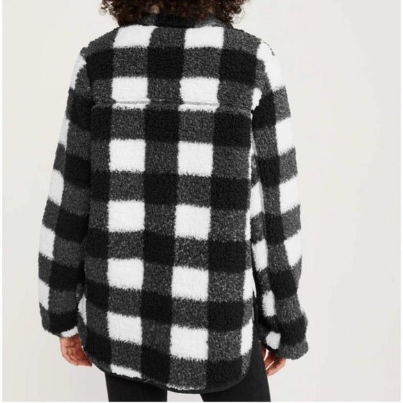 Abercrombie & Fitch The Essential A&F Sherpa Fleece Black White Buffalo Plaid S - Picture 3 of 16